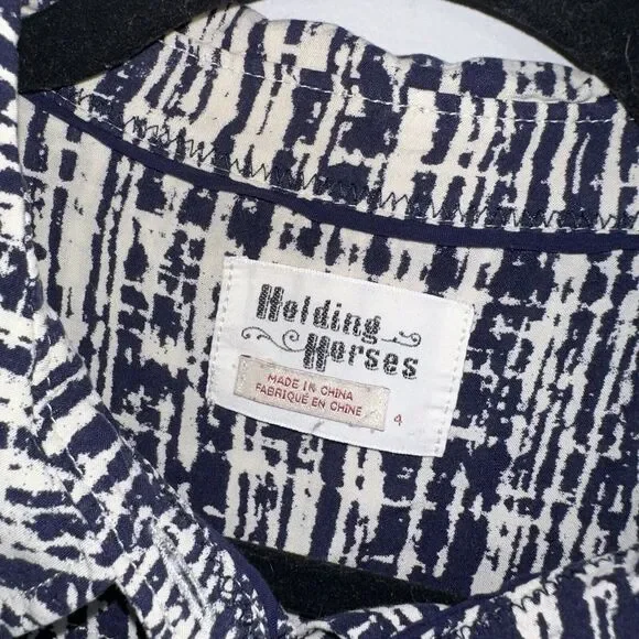 Holding Horses Anthropologie Women’s Sammie Printed Button Down Shirt Size 4 - Picture 4 of 5